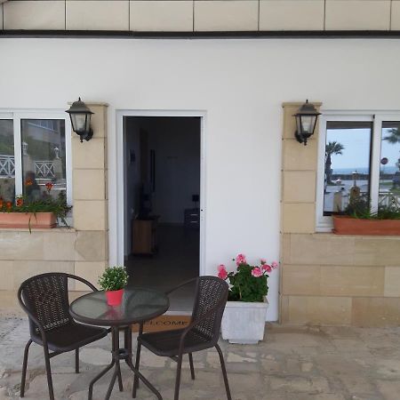 Zorbas Sea View No 5 Apartment Larnaca Bagian luar foto